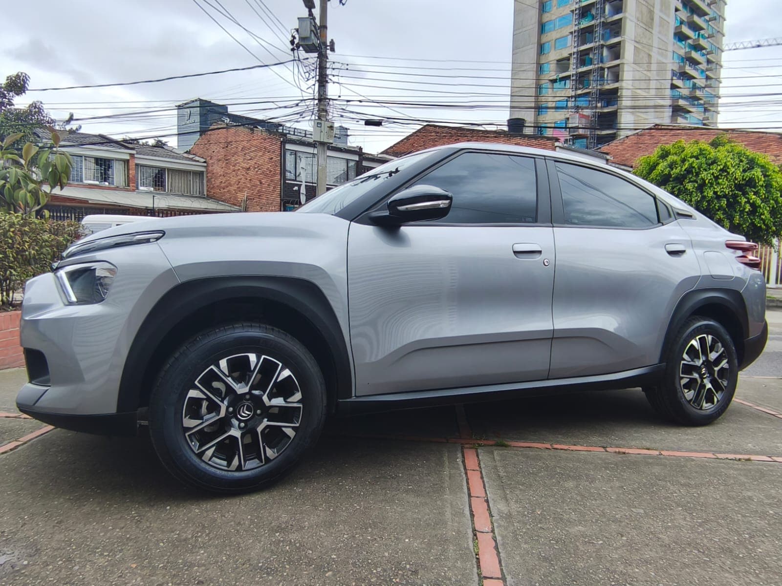 CITROËN BASALT MODELO 2027 en alquiler en Bogotá, foto 2